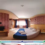 Hotel Pera 3*