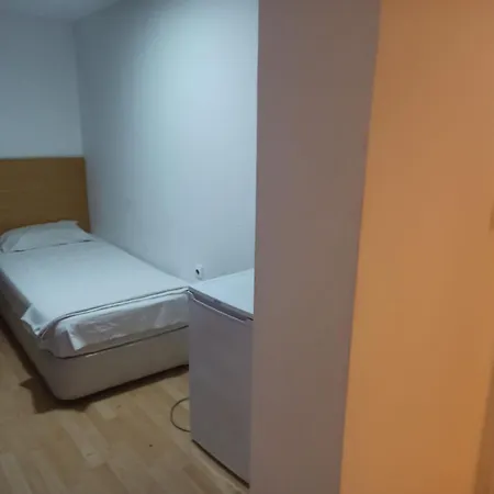 Pera Отель